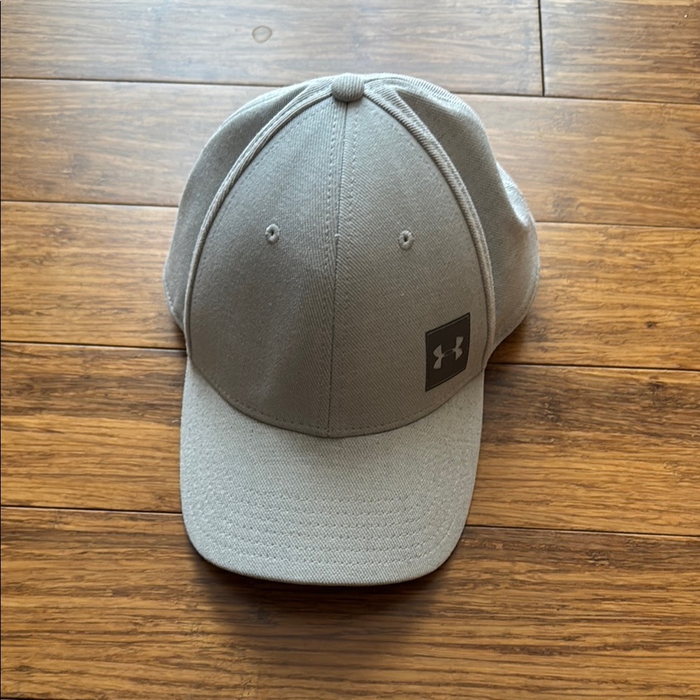 Under Armour Light Gray Hat